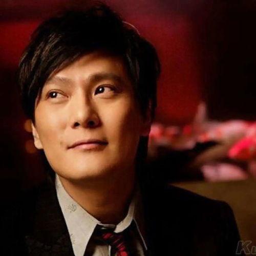 张信哲早期采访爆料视频,从青涩少年到音乐巨匠的成长历程  第3张